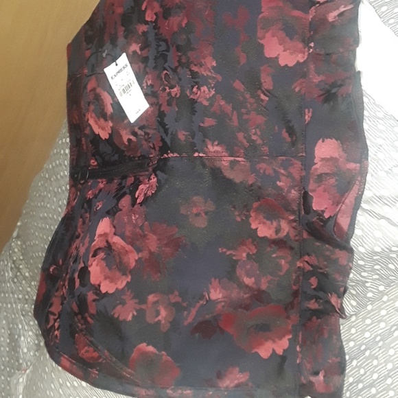 Skirt - Picture 2 of 4